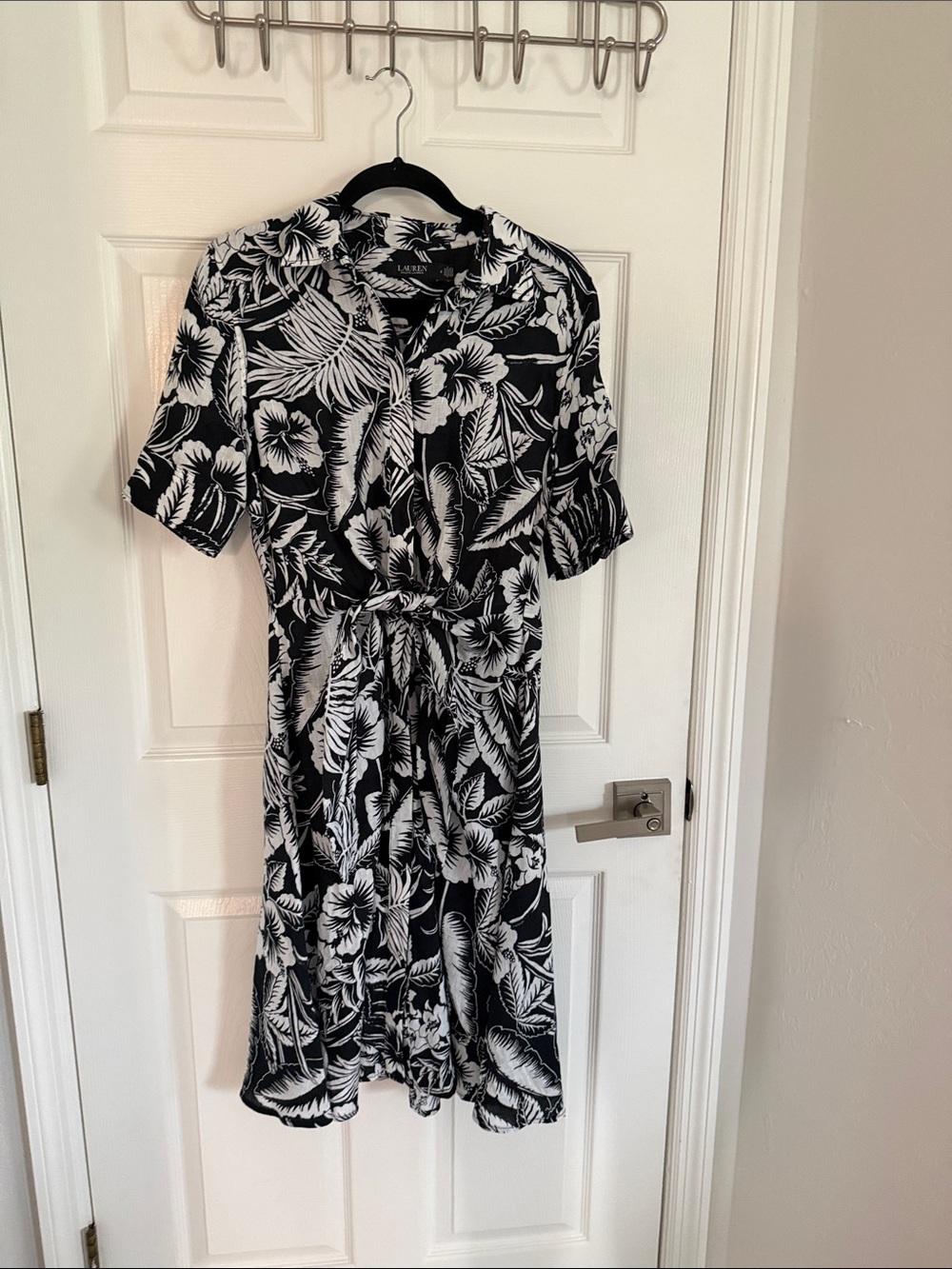 Black & White Floral Tie-Front Midi Dress
